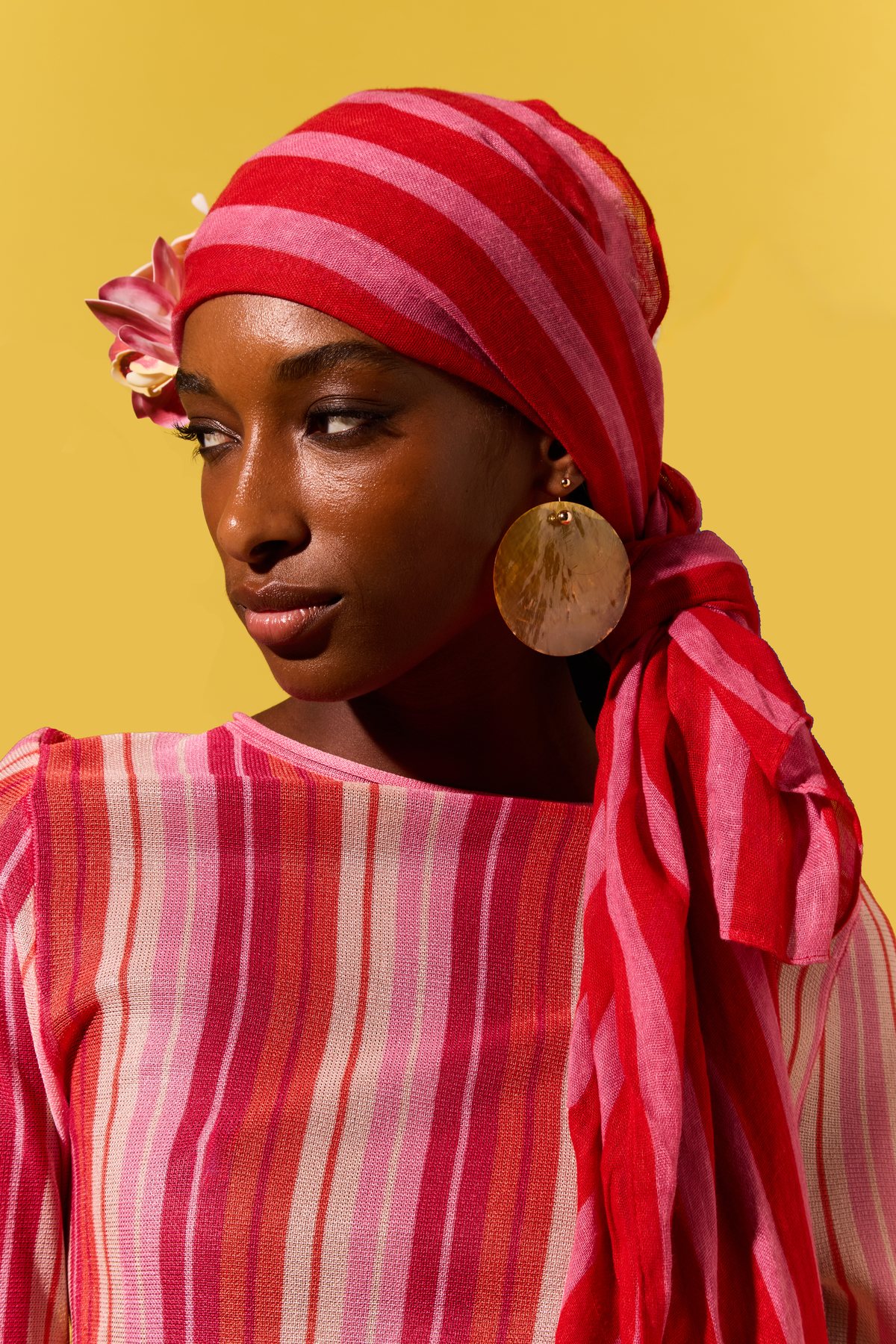 Pause in Time — Creative direction & styling by Nazlı Can — frame 6 of 9