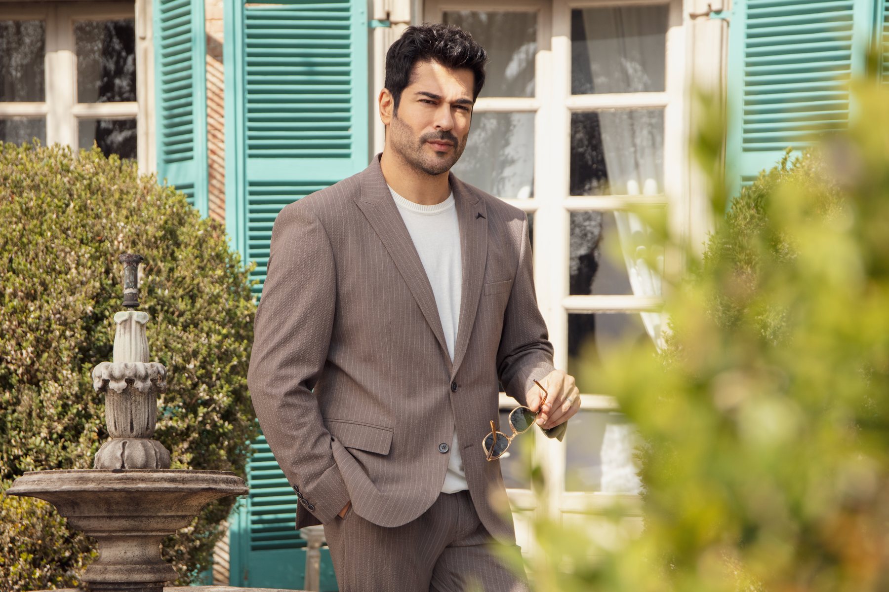 Altınyıldız Classics × Burak Özçivit SS26 — Freelance styling by Nazlı Can — frame 9 of 13