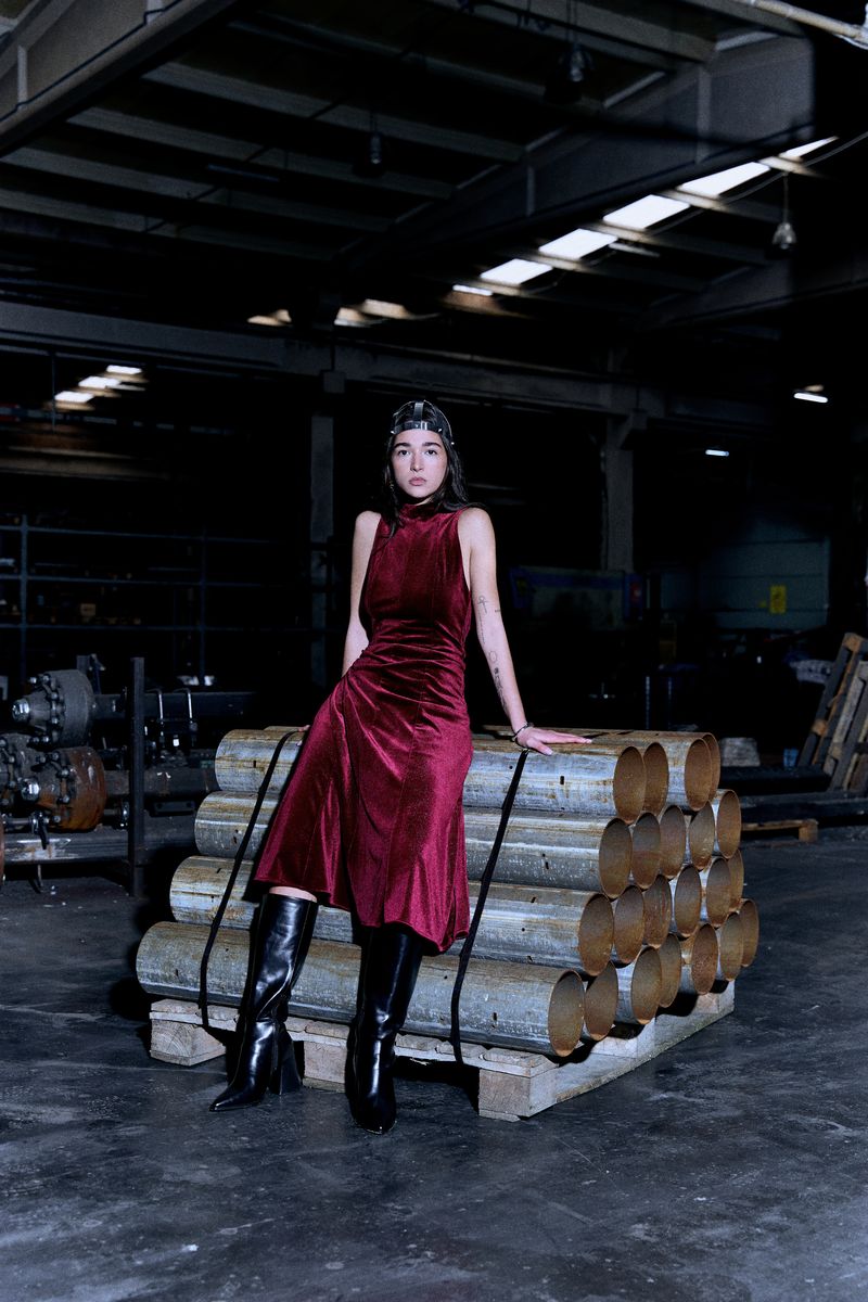 Useless Accessories — Out of Service — Creative direction & styling by Nazlı Can — frame 11 of 24