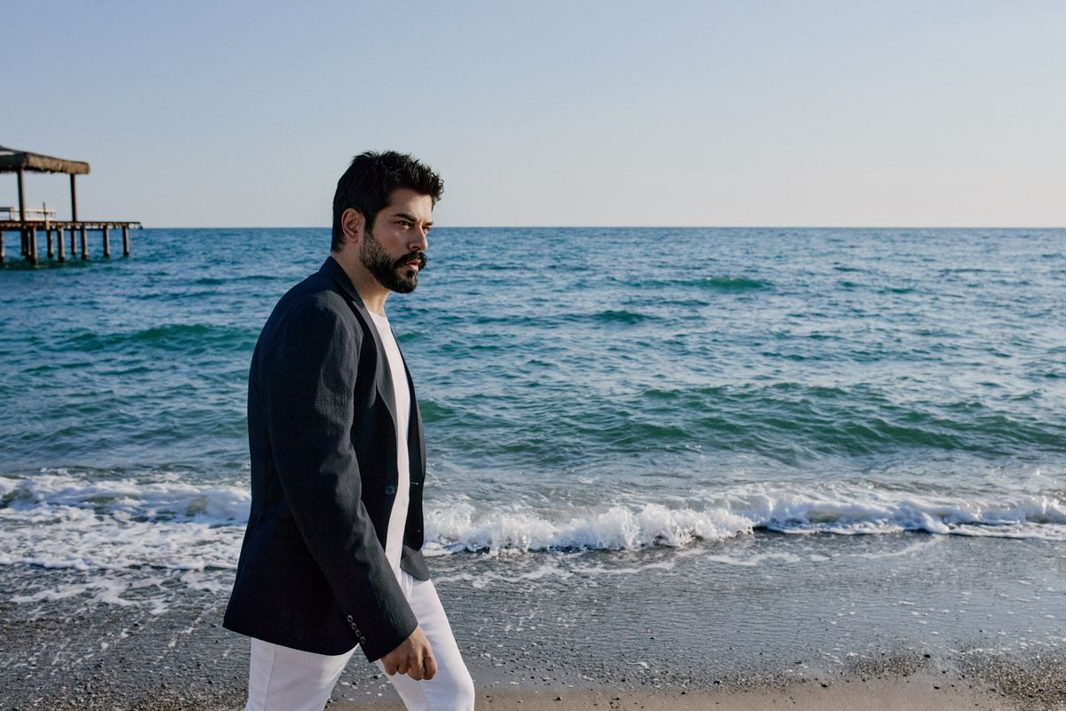 Altınyıldız Classics × Burak Özçivit SS25 — Creative & styling assistant by Nazlı Can — frame 5 of 10
